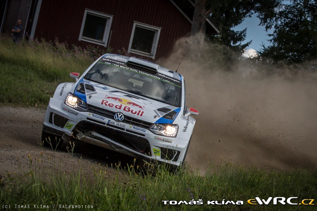 Latvala Jari-Matti − Anttila Miikka − Volkswagen Polo R WRC − Neste Oil ...